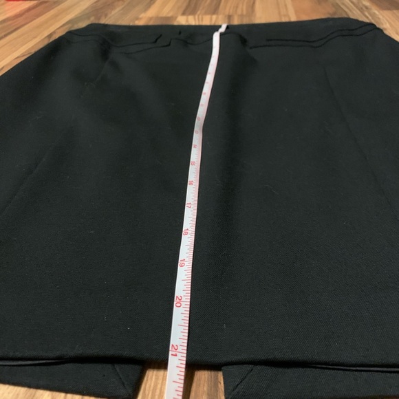 Express - Pencil Skirt with clasp back - Picture 5 of 8